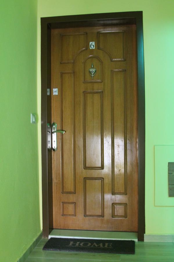 Absolute Blloku Apartment Tirana Exterior foto