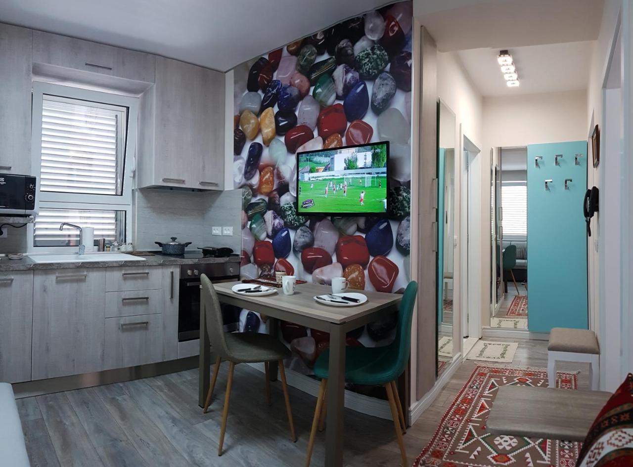 Absolute Blloku Apartment Tirana Exterior foto